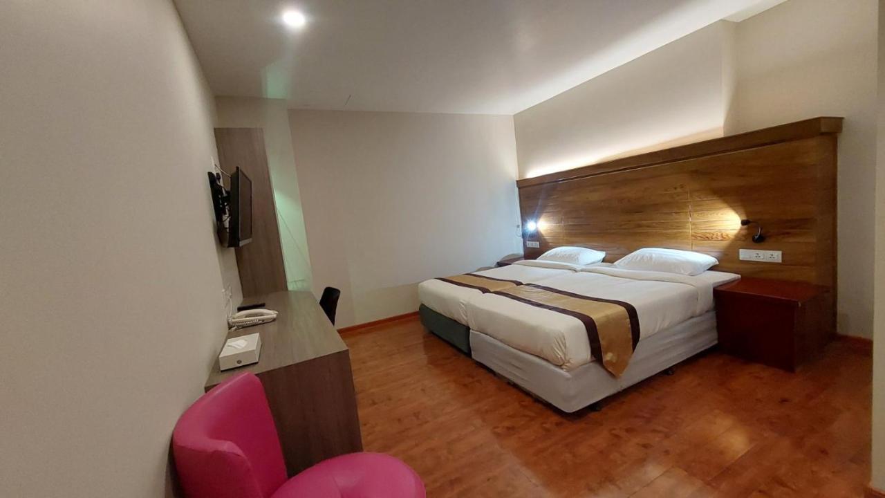 Hotel Grand Galaxy Yangon Luaran gambar