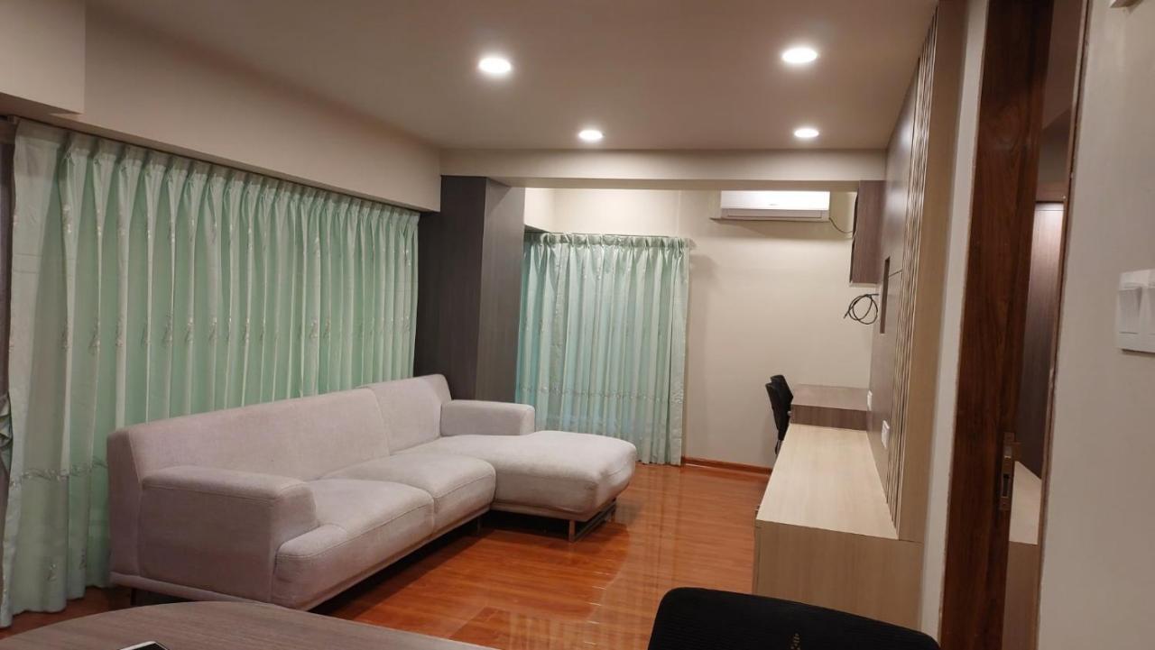 Hotel Grand Galaxy Yangon Luaran gambar